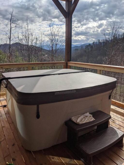 * * 4 Master Bedrooms, Views, Theater, Arcade, Evc Gatlinburg Ngoại thất bức ảnh